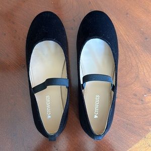 Girls Size 3 Black Velvet Mary Jane Shoes Excellent Condition